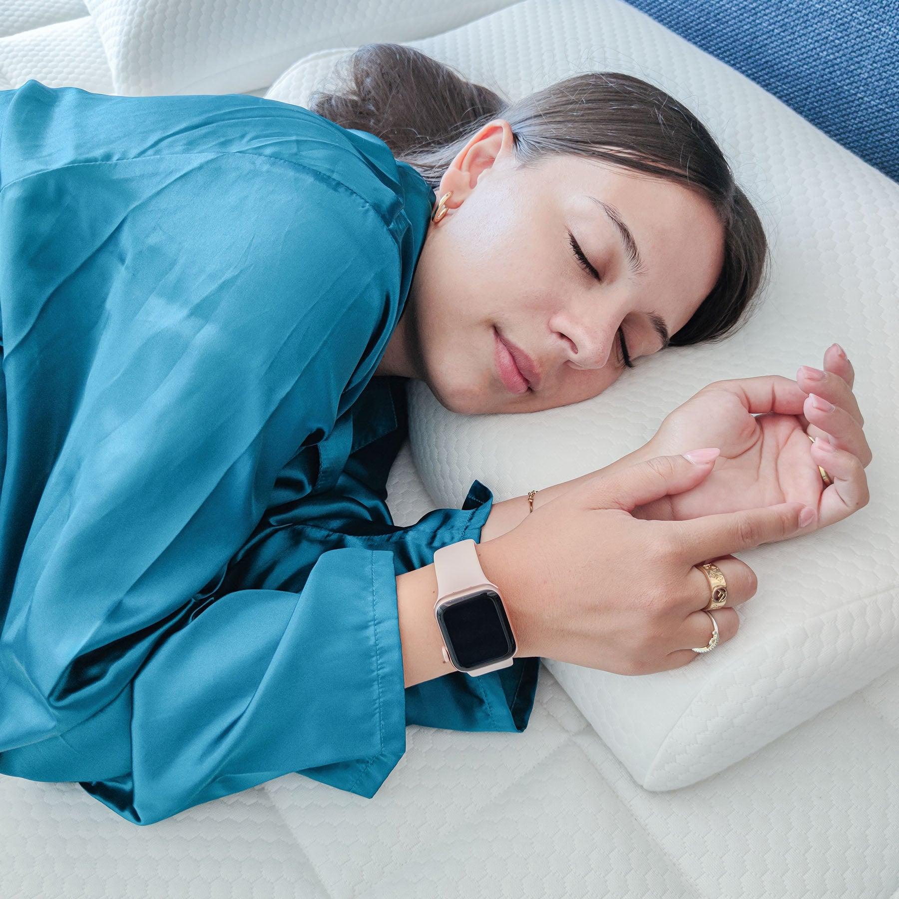 Dettaglio del cuscino Fiordilattice cervicale antirussamento di Beliamo, ideale per un sonno confortevole e senza disturbi